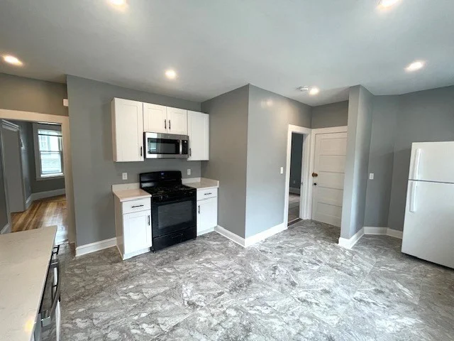 2 bed, 1 bath apartment for rent at 35 Richie Rd Unit 2, Quincy — photo 4 of 17