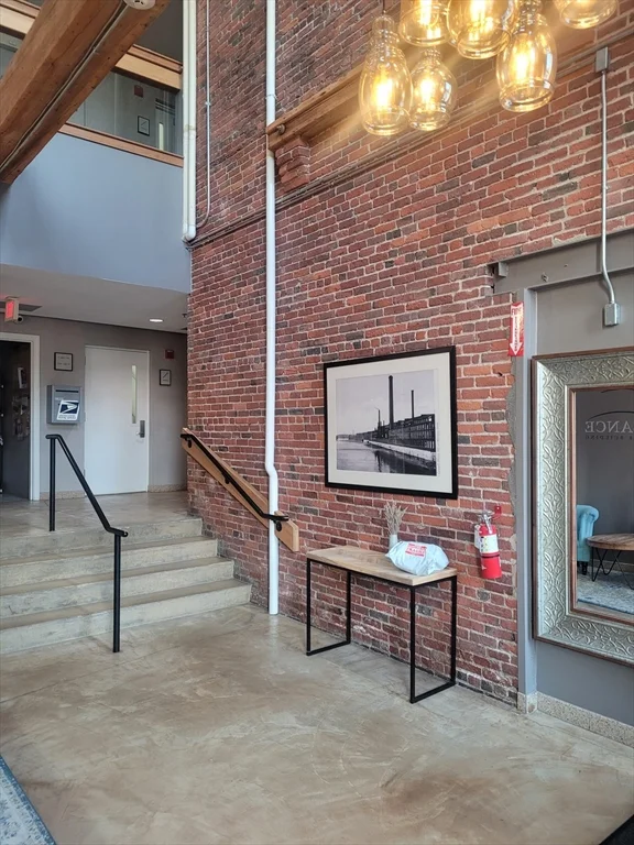 Studio bed, 1 bath apartment for rent at 35 Riverwalk Way Unit 219, Highlands — photo 10 of 24