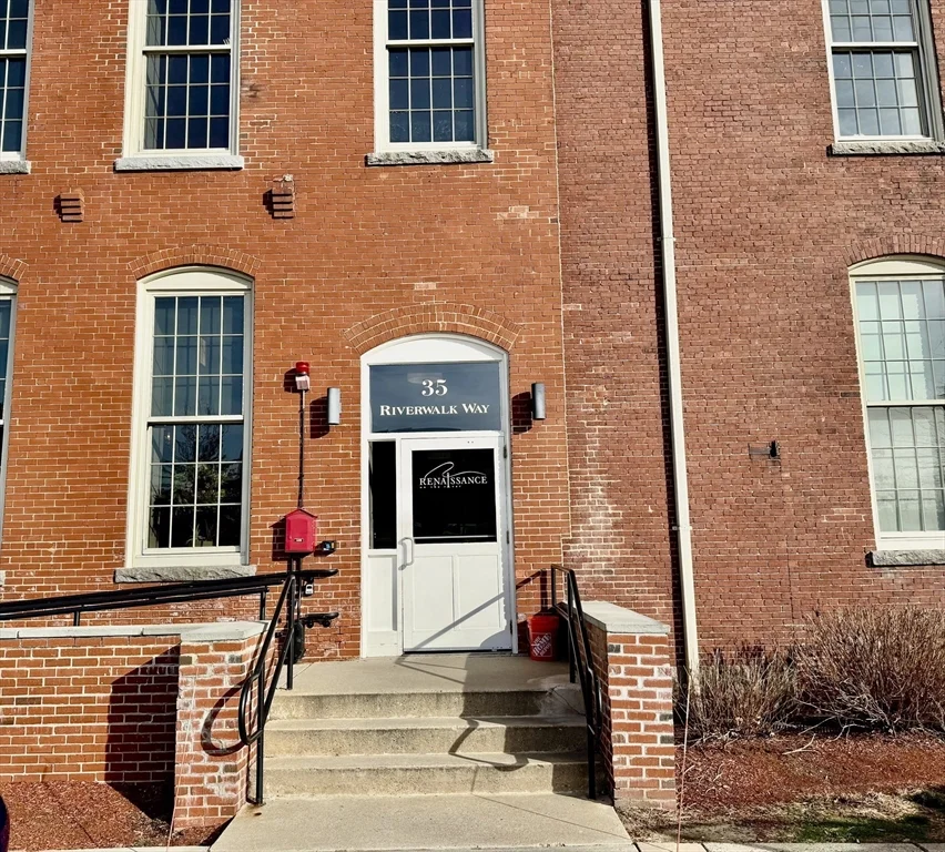 Studio bed, 1 bath apartment for rent at 35 Riverwalk Way Unit 316, Lowell — photo 1 of 34