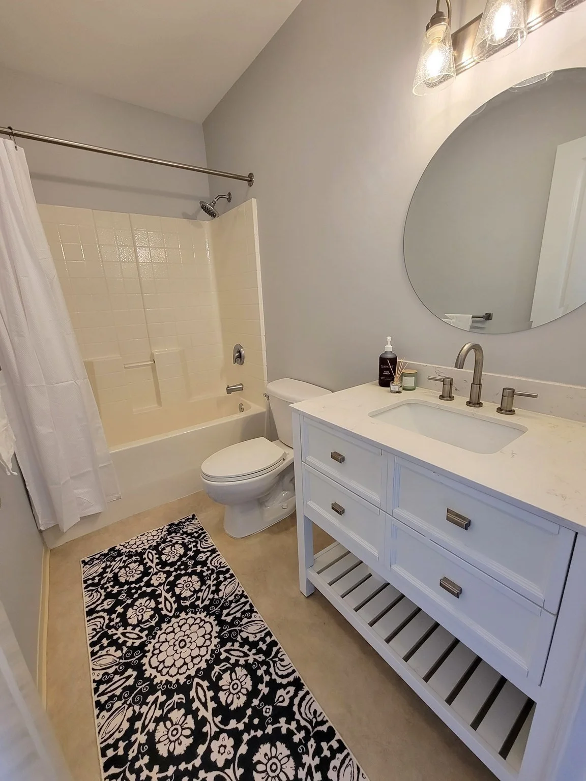 1 bed, 1 bath apartment for rent at 35 Riverwalk Way Unit R118, Lowell — photo 3 of 25