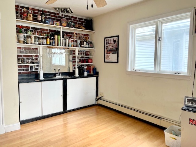 4 bed, 1 bath apartment for rent at 35 Rogers Ave Unit 2, Powder House Square — photo 4 of 23