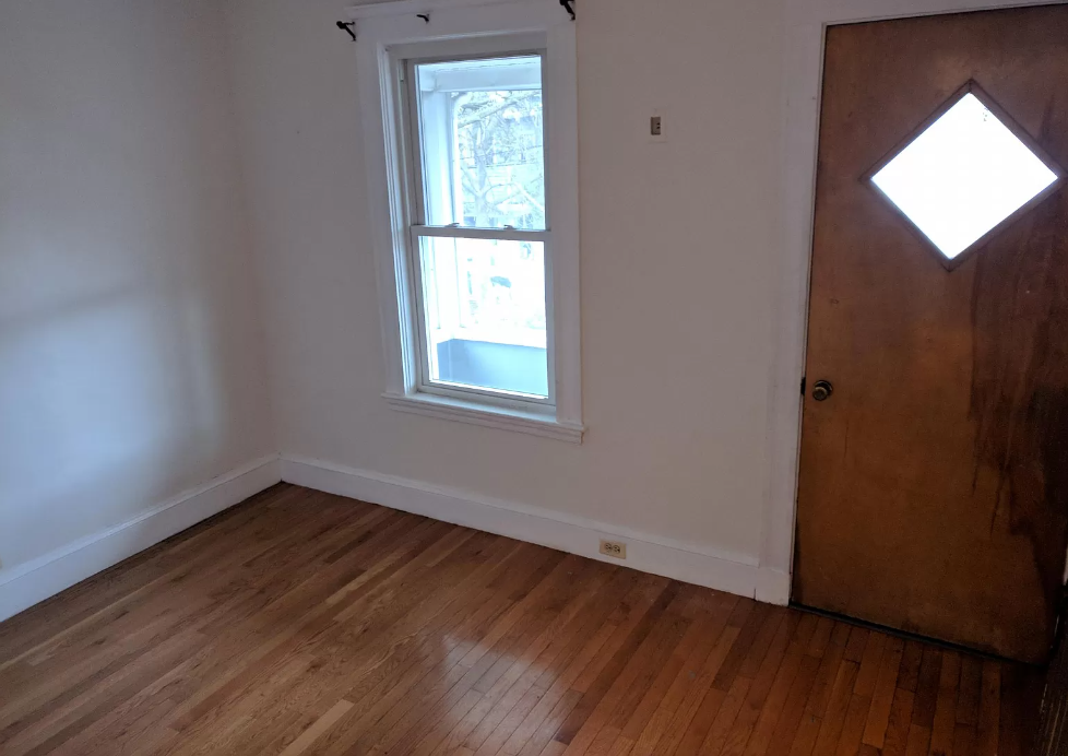 3 bed, 1 bath apartment for rent at 35 Rose St Unit 2, Ward Two — photo 16 of 22