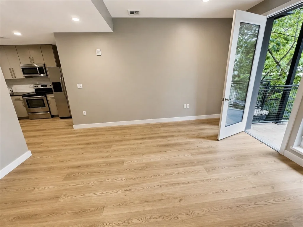 3 bed, 2 bath apartment for rent at 35 S Huntington Ave Unit 603, Coolidge Corner — photo 2 of 13