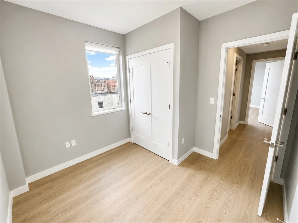 3 bed, 2 bath apartment for rent at 35 S Huntington Ave Unit 603, Coolidge Corner — photo 5 of 13