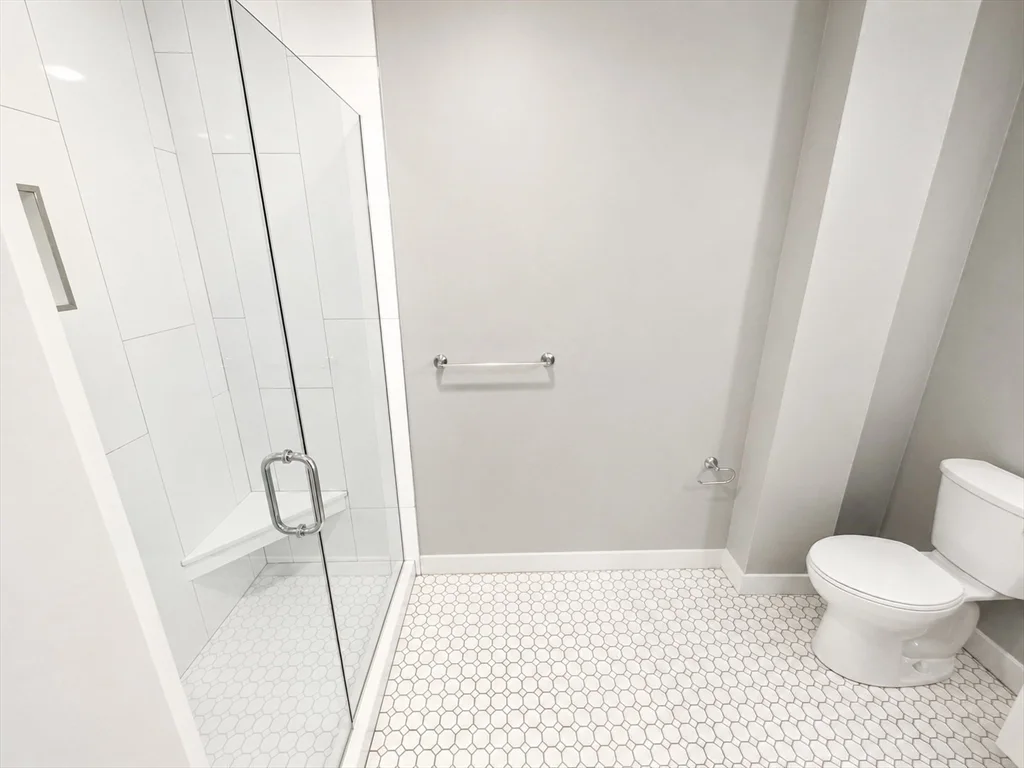 3 bed, 2 bath apartment for rent at 35 S Huntington Ave Unit 603, Coolidge Corner — photo 8 of 13