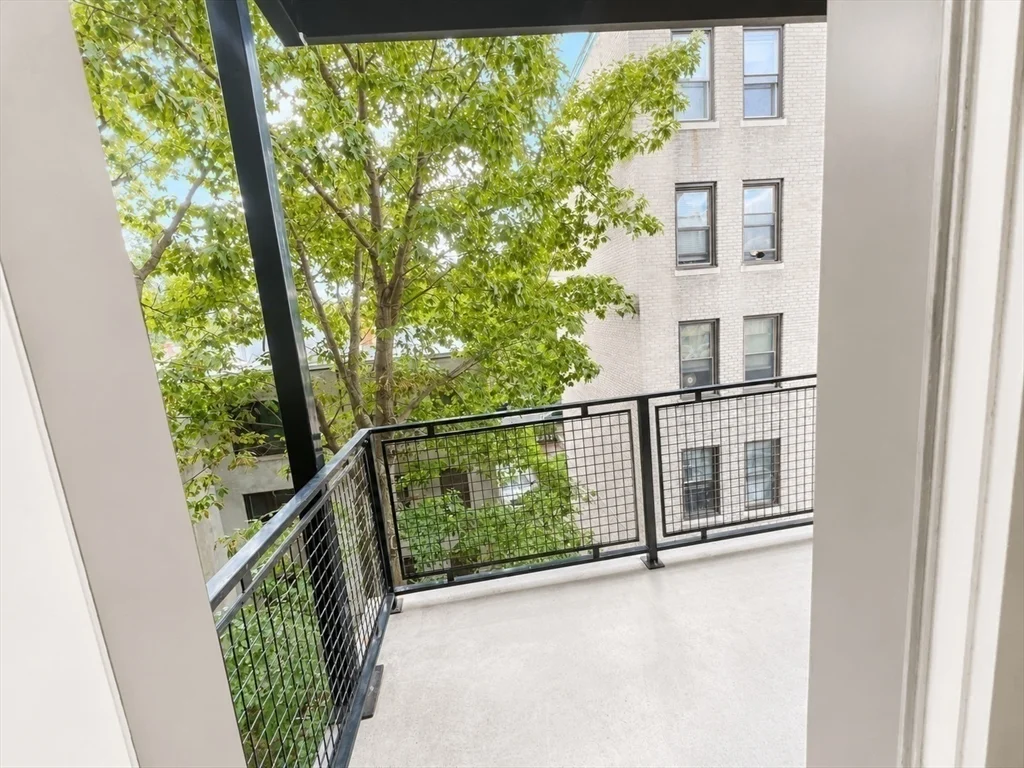 3 bed, 2 bath apartment for rent at 35 S Huntington Ave Unit 603, Coolidge Corner — photo 9 of 13