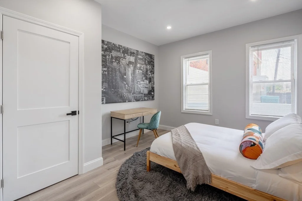 2 bed, 1 bath apartment for rent at 35 Sagamore Ave Unit 1, Chelsea — photo 11 of 16