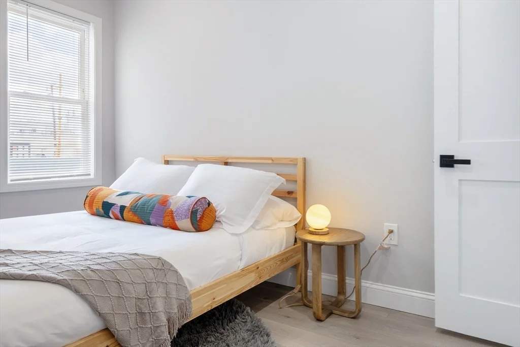 2 bed, 1 bath apartment for rent at 35 Sagamore Ave Unit 1, Chelsea — photo 13 of 16