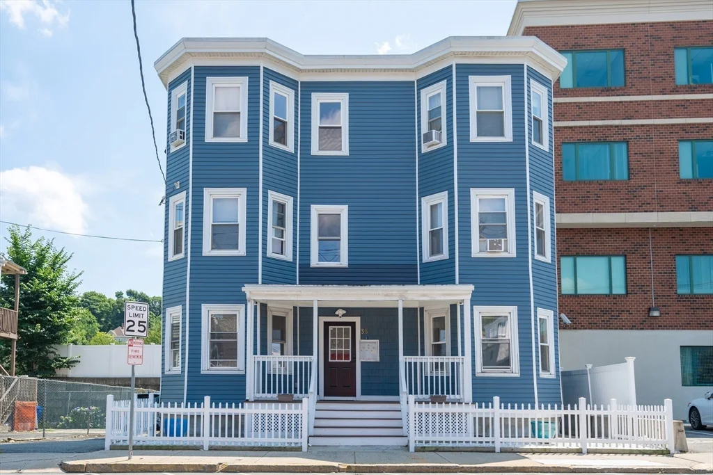 2 bed, 1 bath apartment for rent at 35 Sagamore Ave Unit 1, Chelsea — photo 16 of 16