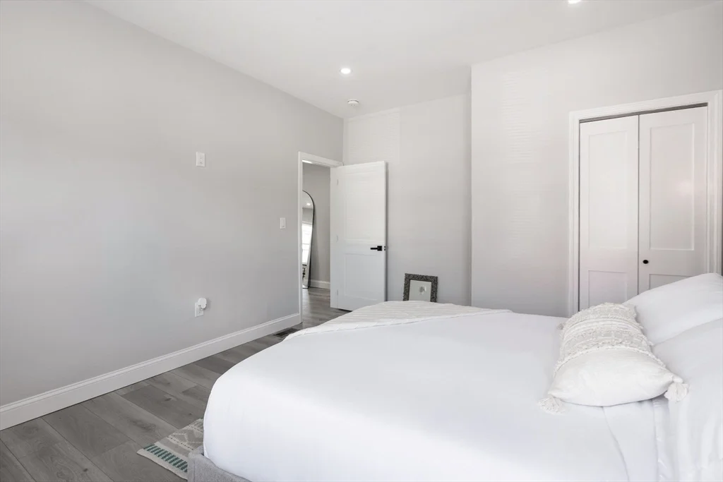 2 bed, 1 bath apartment for rent at 35 Sagamore Ave Unit 1, Chelsea — photo 10 of 16