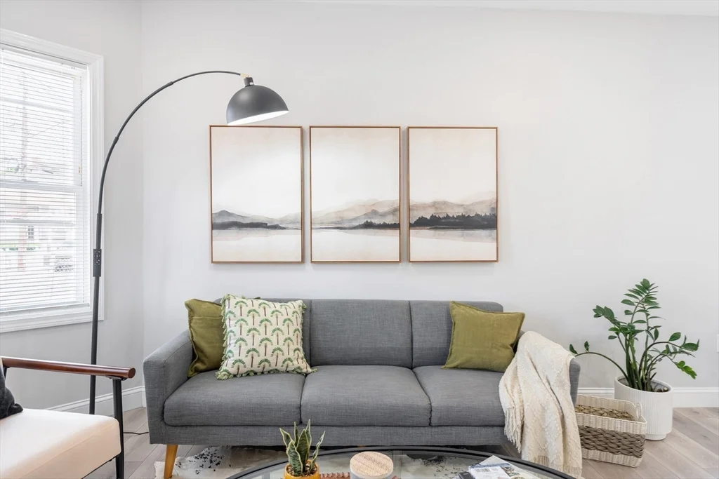 2 bed, 1 bath apartment for rent at 35 Sagamore Ave Unit 1, Chelsea — photo 6 of 16