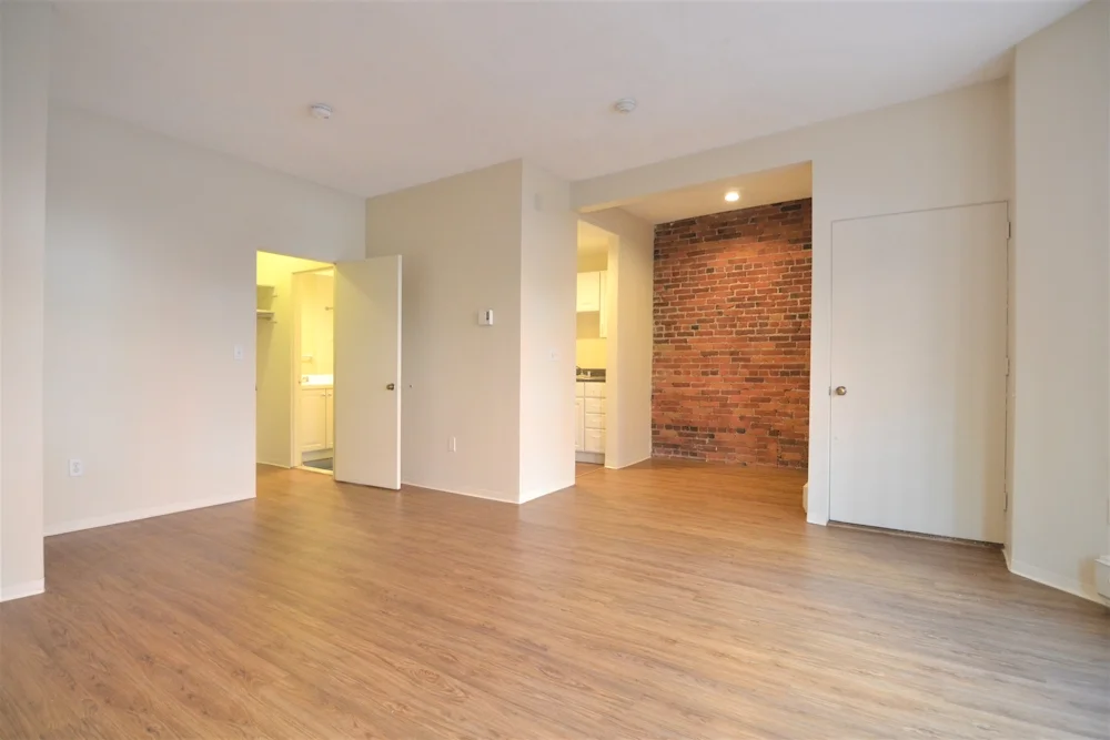 Studio bed, 1 bath apartment for rent at 35 Saint Germain St Unit PE, Back Bay — photo 9 of 13
