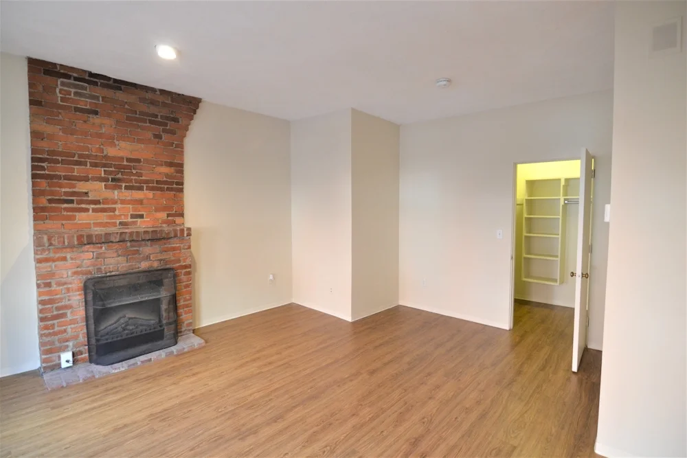 Studio bed, 1 bath apartment for rent at 35 Saint Germain St Unit PE, Back Bay — photo 3 of 13