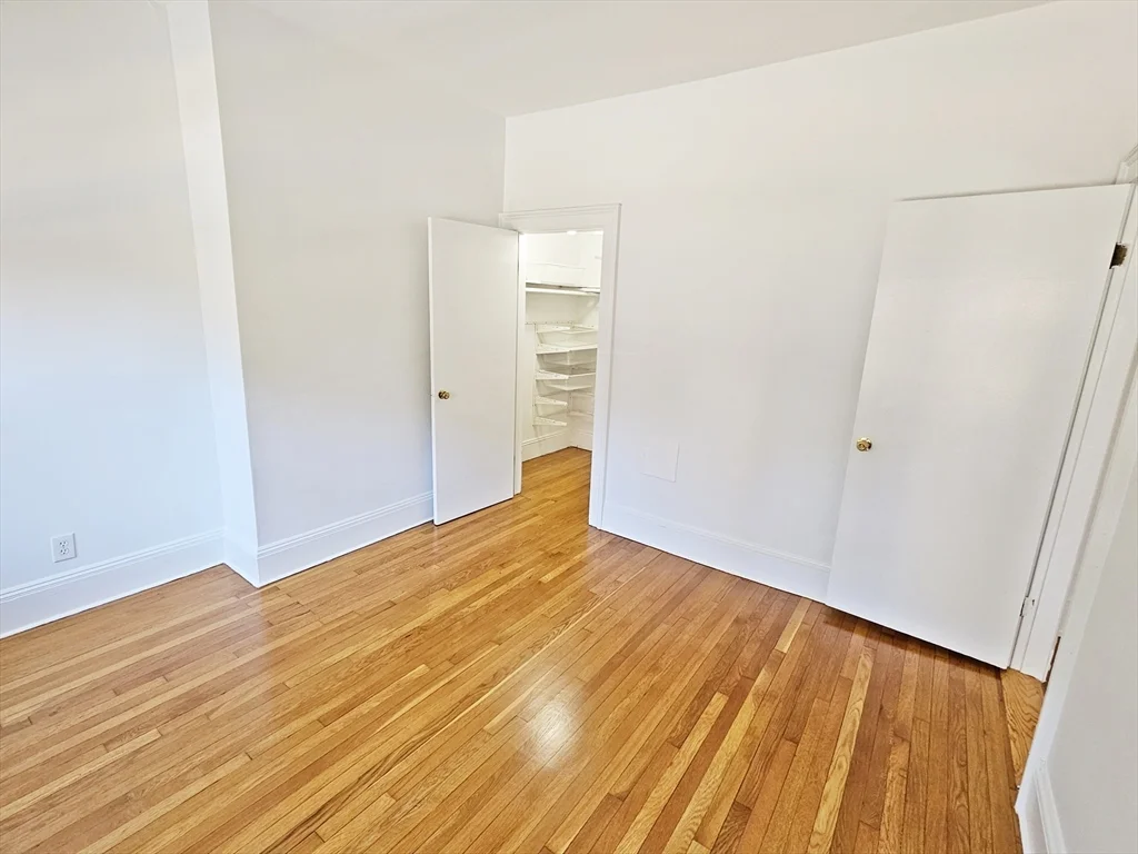 1 bed, 1 bath apartment for rent at 35 Saint Paul St Unit 1, Coolidge Corner — photo 5 of 12