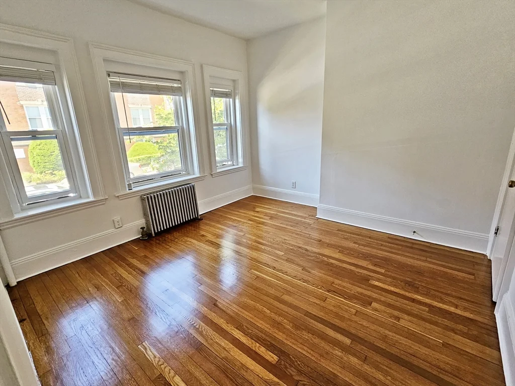 1 bed, 1 bath apartment for rent at 35 Saint Paul St Unit 1, Coolidge Corner — photo 2 of 12