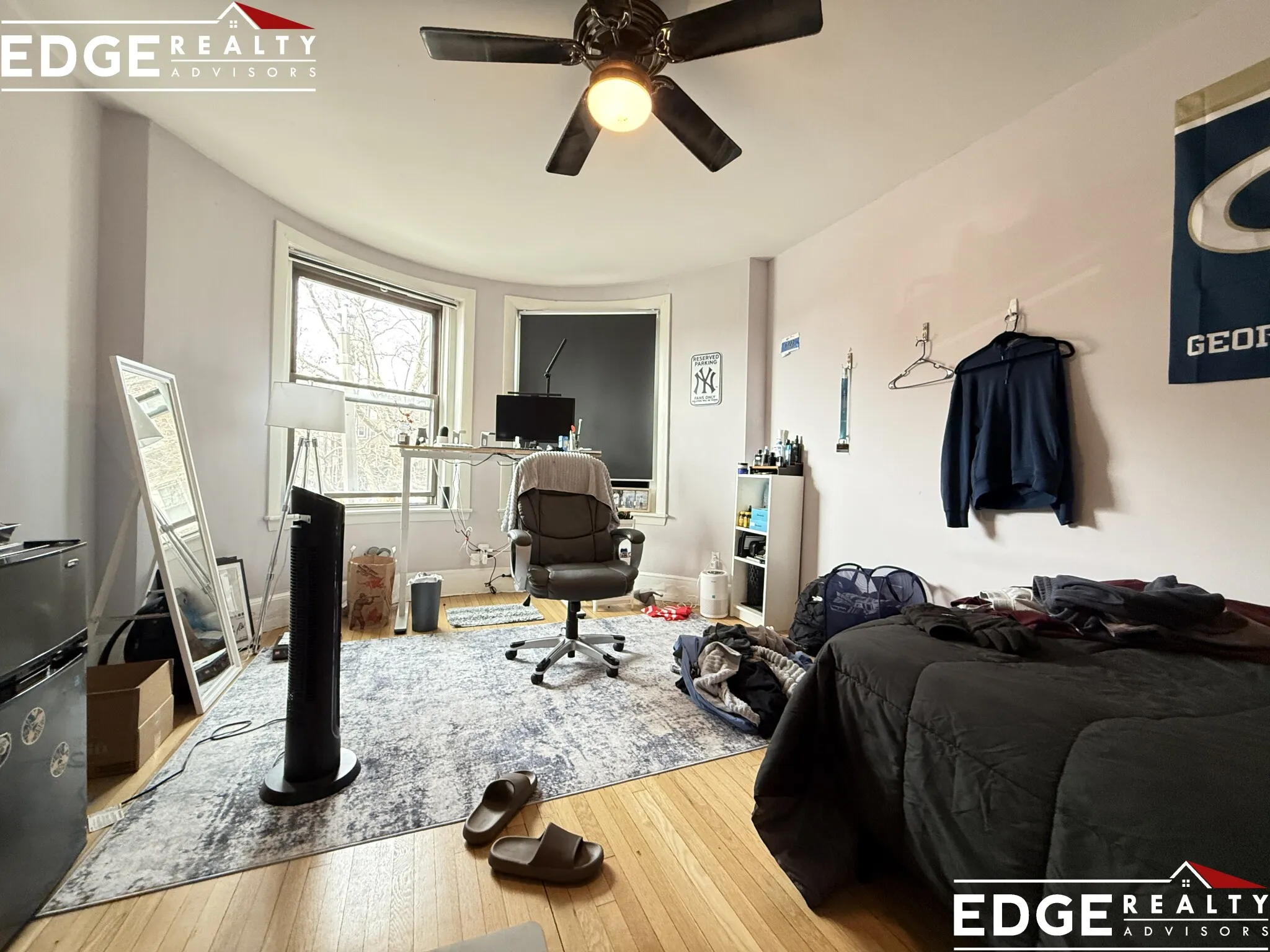 4 bed, 2 bath apartment for rent at 35 Saint Paul St Unit 2, Coolidge Corner — photo 5 of 11