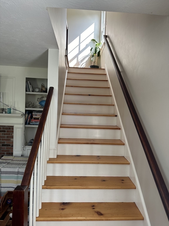 3 bed, 1 bath apartment for rent at 35 Sea St, Marshfield — photo 5 of 12
