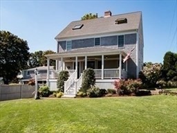 3 bed, 1 bath apartment for rent at 35 Sea St, Marshfield — photo 1 of 12