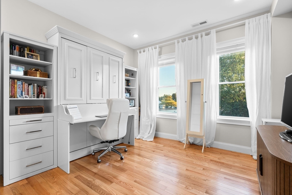 2 bed, 2 bath apartment for rent at 35 Somerset Ave Unit 5A, Winthrop — photo 12 of 21