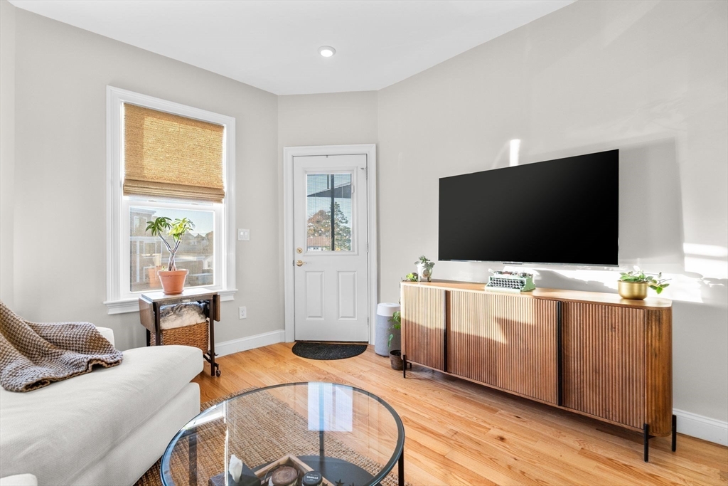 2 bed, 2 bath apartment for rent at 35 Somerset Ave Unit 5A, Winthrop — photo 3 of 21