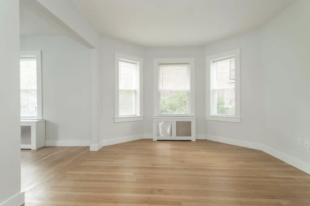 3 bed, 1 bath apartment for rent at 35 South St Unit 1, Brighton — photo 4 of 16