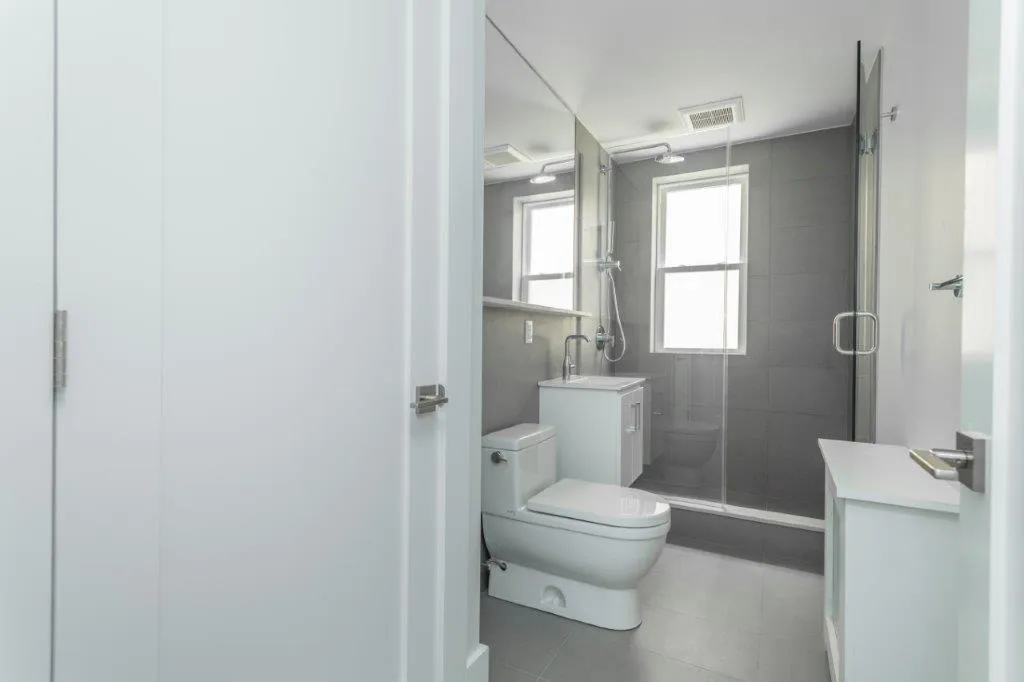 3 bed, 1 bath apartment for rent at 35 South St Unit 1, Brighton — photo 3 of 16