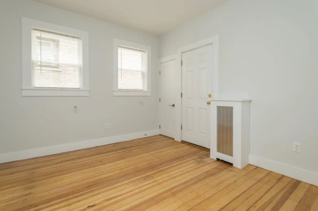 3 bed, 1 bath apartment for rent at 35 South St Unit 1, Brighton — photo 6 of 16