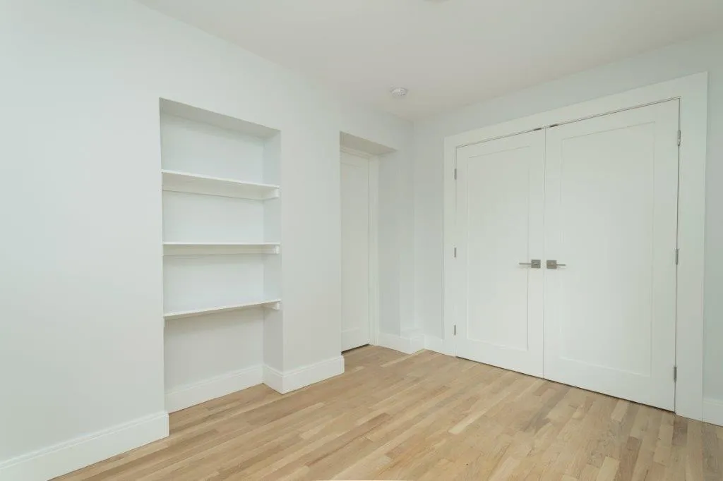 3 bed, 1 bath apartment for rent at 35 South St Unit B2, Brighton — photo 8 of 15
