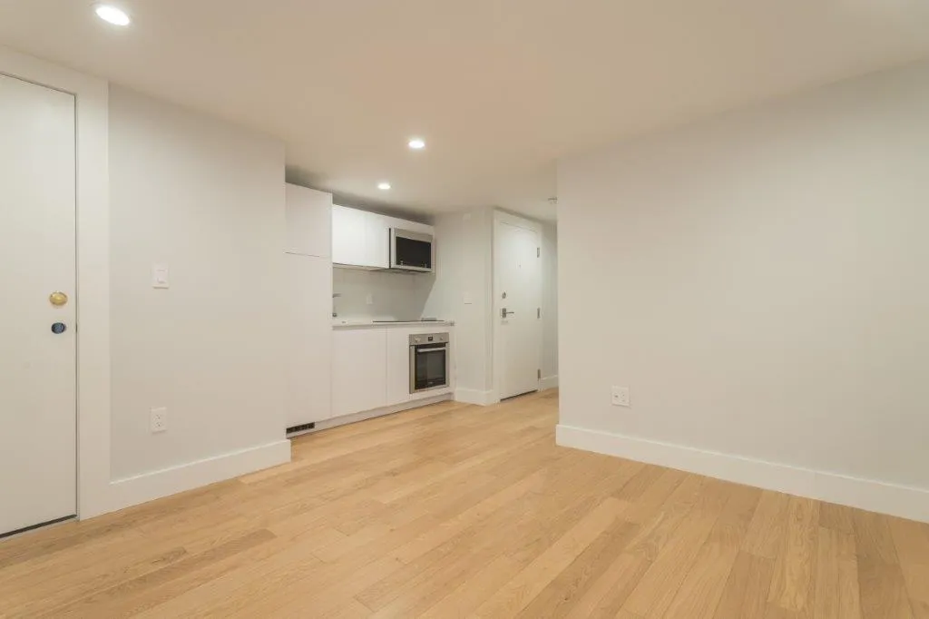 1 bed, 1 bath apartment for rent at 35 South St Unit B3, Brighton