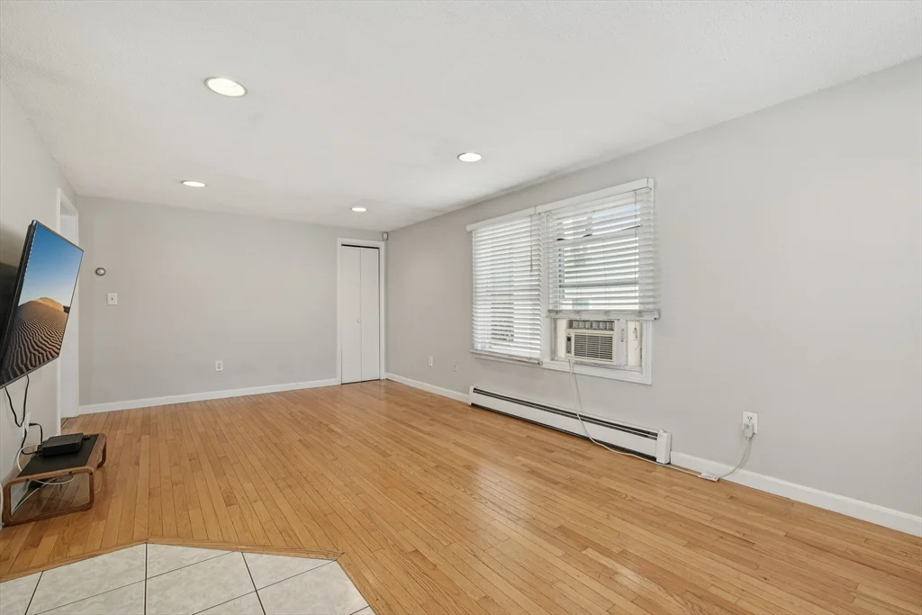 3 bed, 2 bath apartment for rent at 35 Springvale Ave Unit N/A, Chelsea — photo 7 of 35