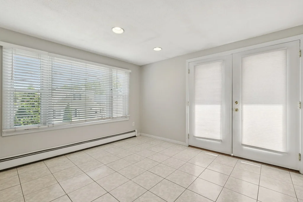 3 bed, 2 bath apartment for rent at 35 Springvale Ave Unit N/A, Chelsea — photo 9 of 35