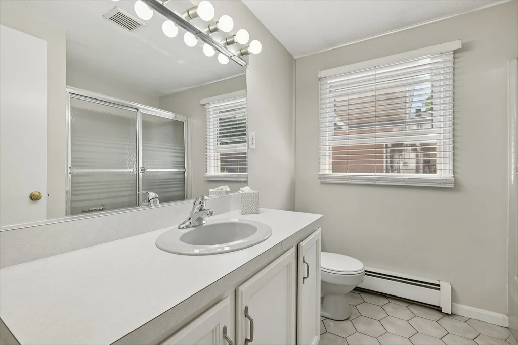 3 bed, 2 bath apartment for rent at 35 Springvale Ave Unit N/A, Chelsea — photo 14 of 35