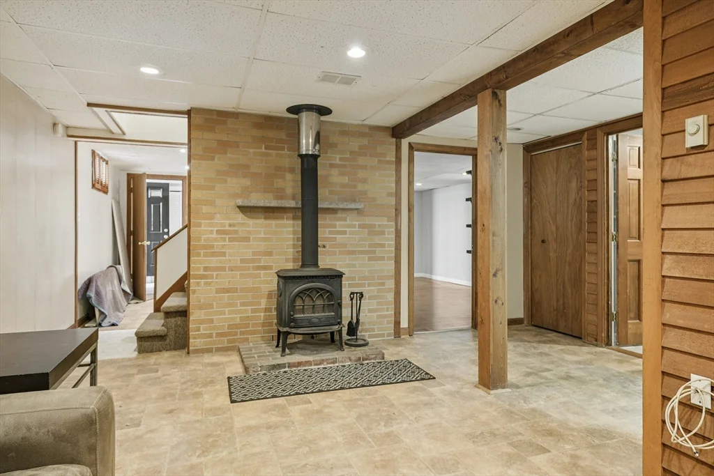 3 bed, 2 bath apartment for rent at 35 Springvale Ave Unit N/A, Chelsea — photo 26 of 35