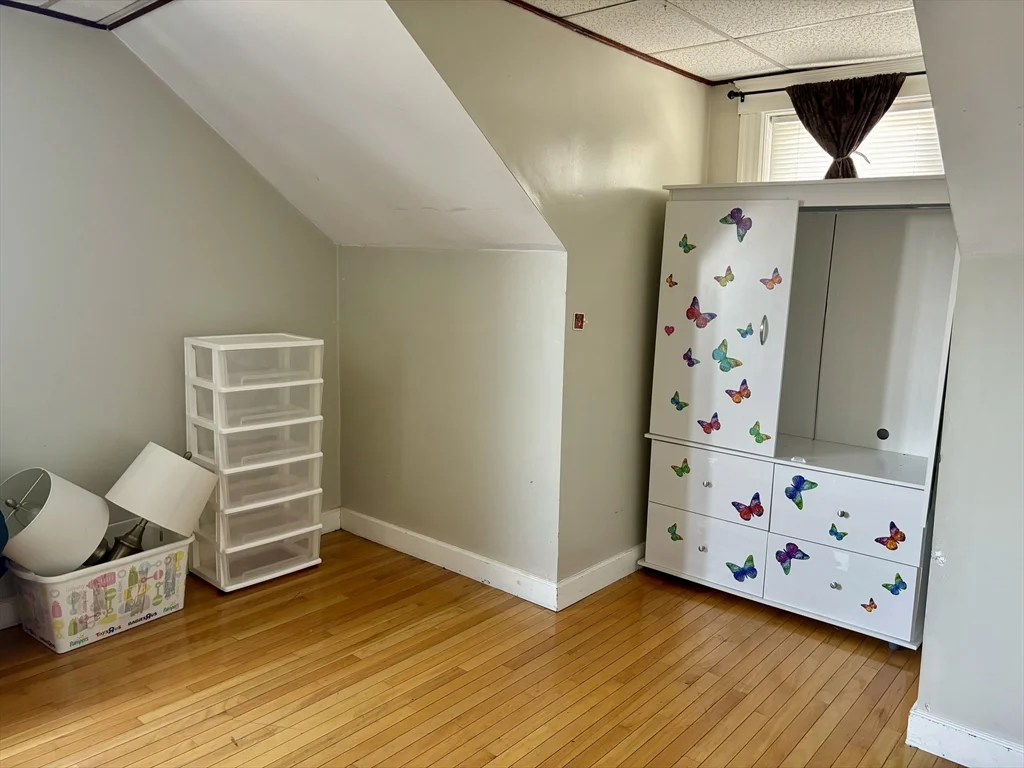 3 bed, 1 bath apartment for rent at 35 Stoneland Rd Unit 3, Worcester — photo 12 of 19