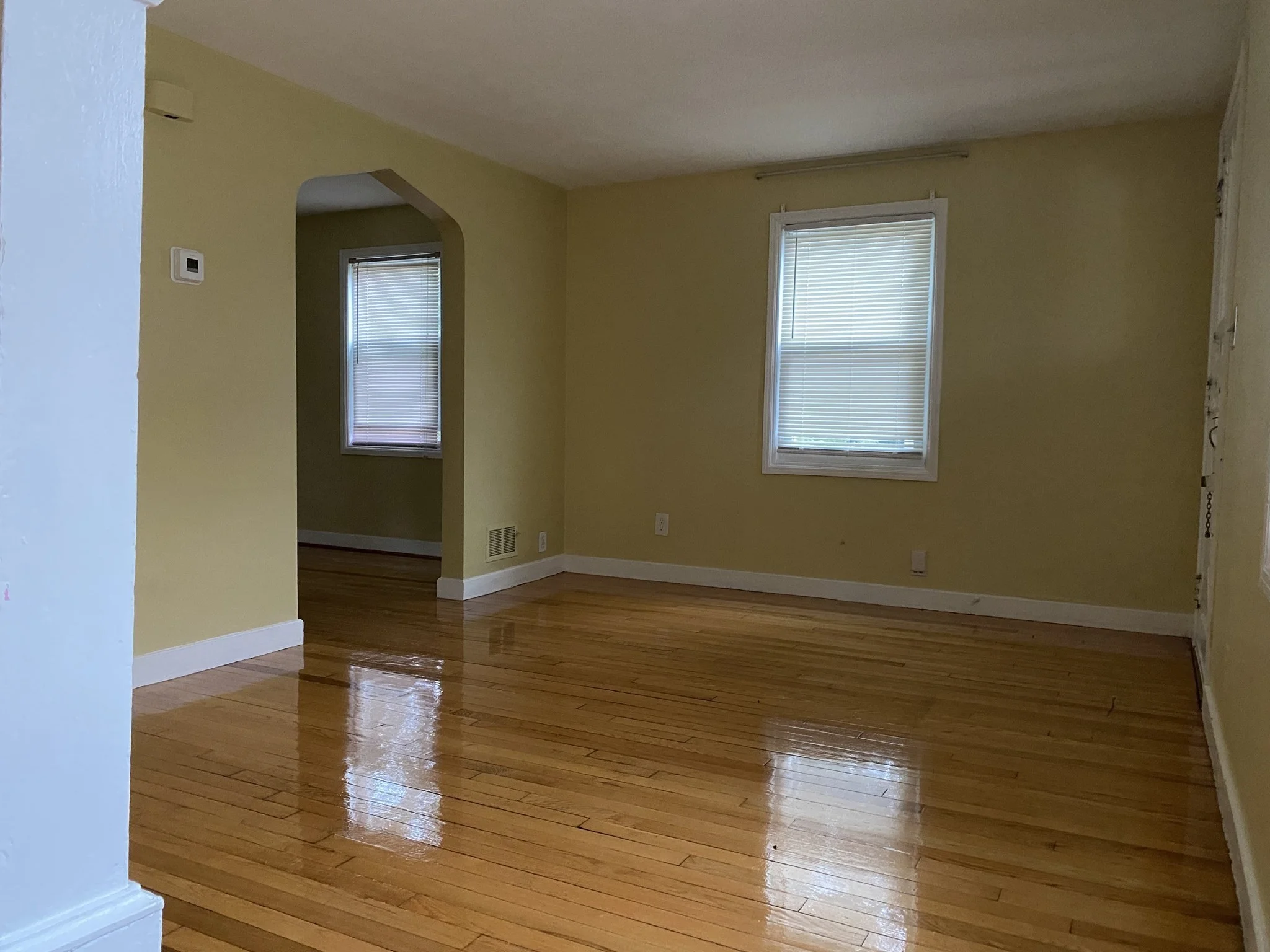 2 bed, 1 bath apartment for rent at 35 Sunnyside Ave Unit 0, Arlington — photo 6 of 16