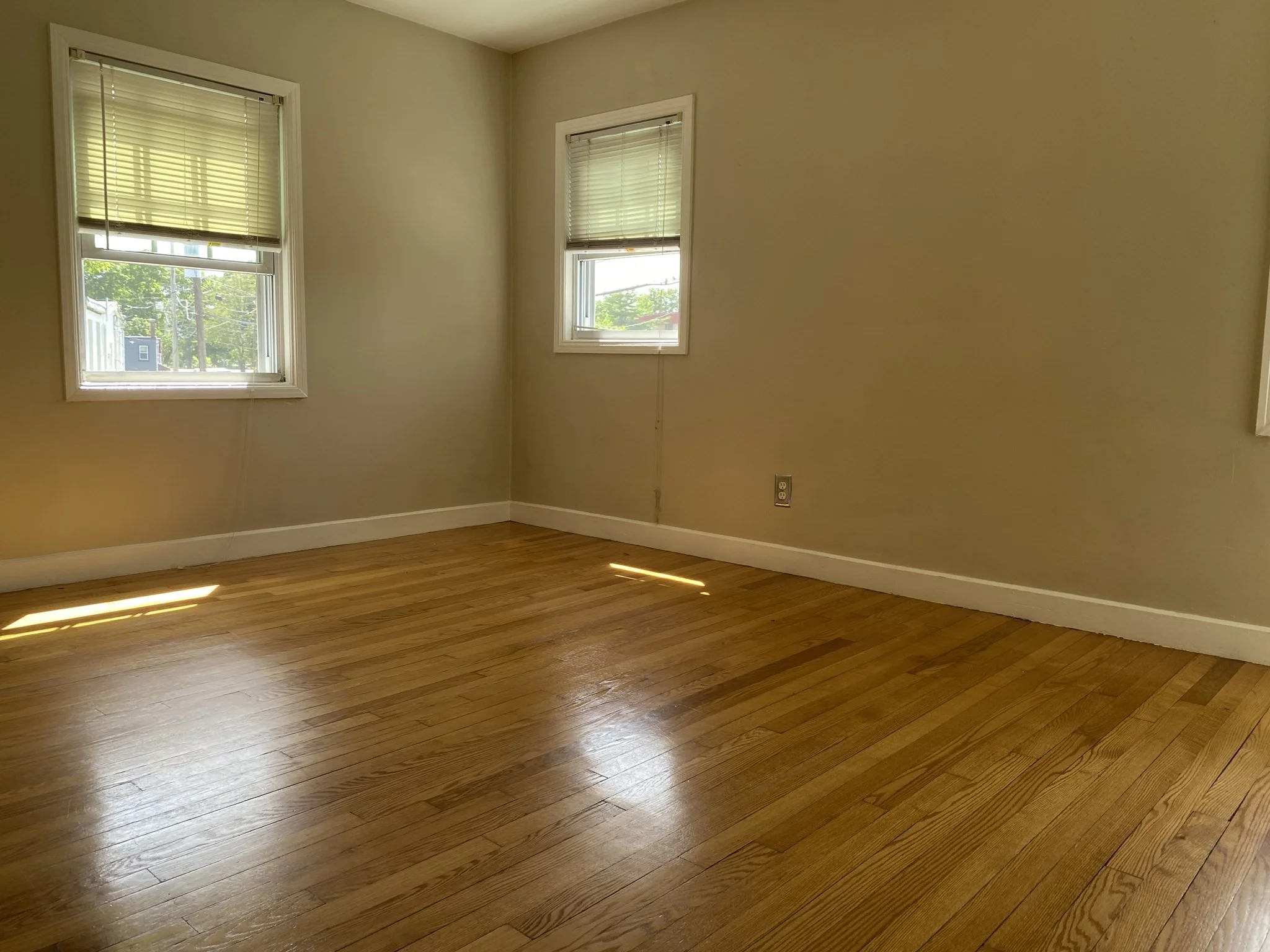 2 bed, 1 bath apartment for rent at 35 Sunnyside Ave Unit 0, Arlington — photo 16 of 16
