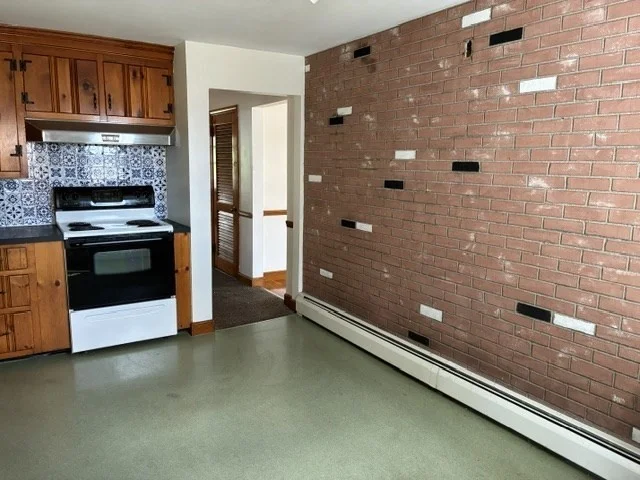 3 bed, 2 bath apartment for rent at 35 Superior Rd, Worcester — photo 4 of 21