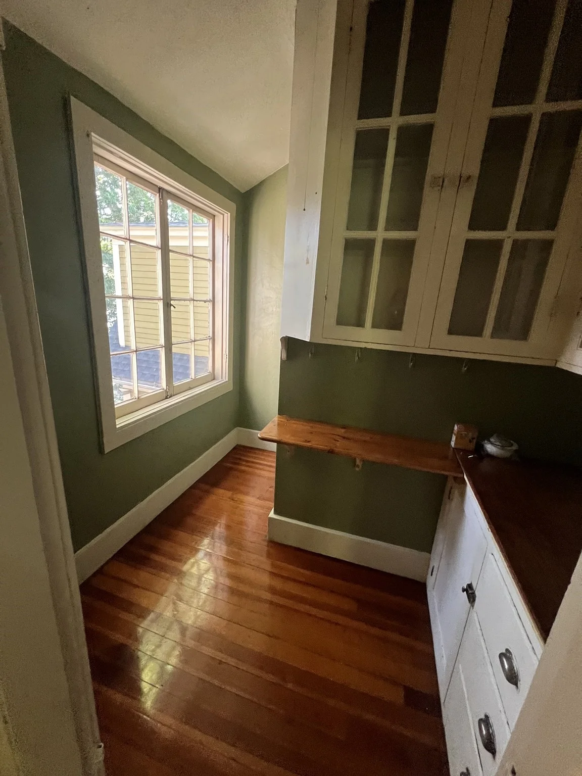 2 bed, 1 bath apartment for rent at 35 Tirrell St Unit 3 Floor, Worcester — photo 5 of 7