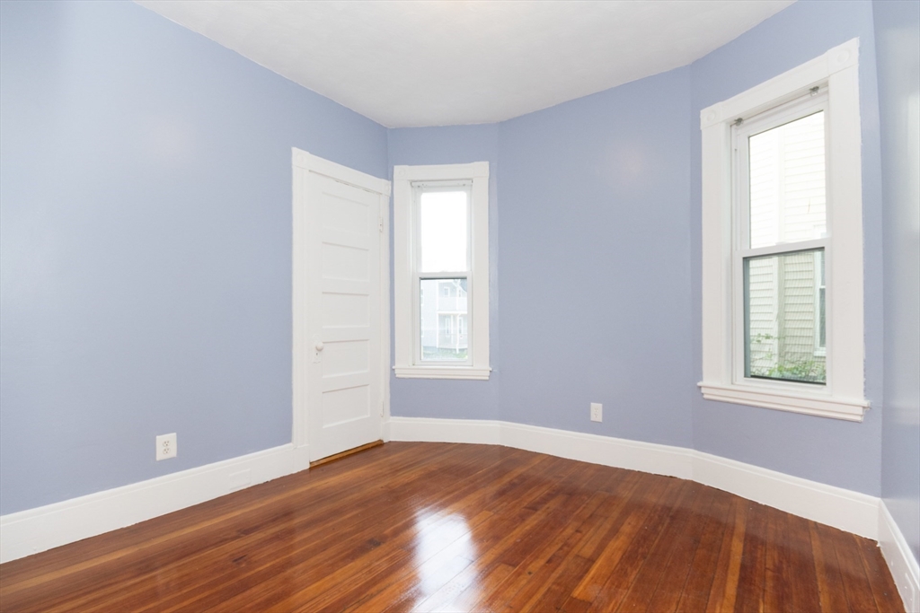 3 bed, 1 bath apartment for rent at 35 Torrey St Unit 1, Dorchester — photo 18 of 27