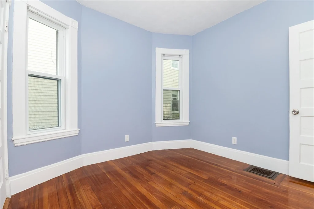 3 bed, 1 bath apartment for rent at 35 Torrey St Unit 3, Dorchester — photo 17 of 27