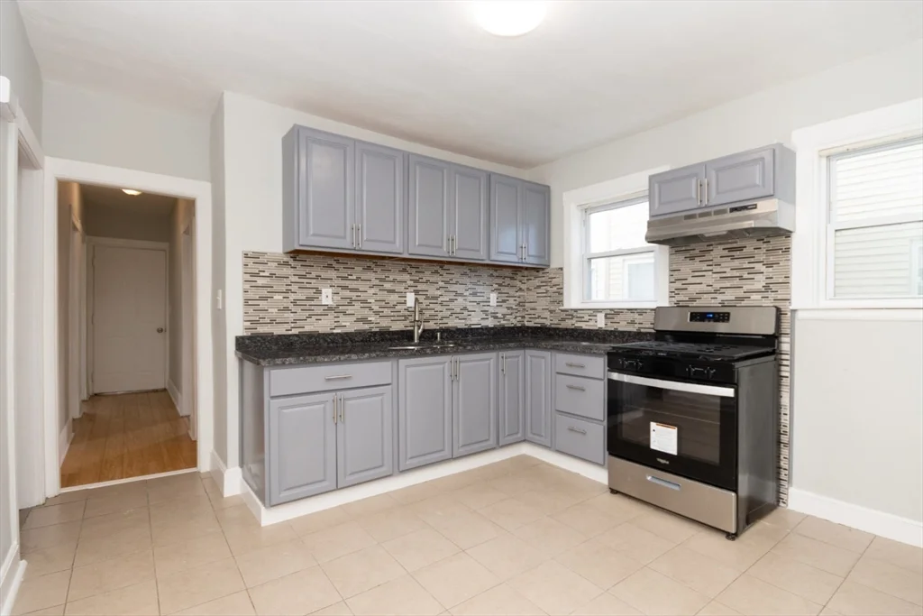 3 bed, 1 bath apartment for rent at 35 Torrey St Unit 3, Dorchester — photo 2 of 27