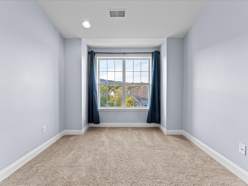 3 bed, 2 bath apartment for rent at 35 Townsend Blvd Unit 35, Westborough — photo 16 of 20