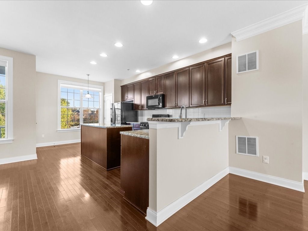 3 bed, 2 bath apartment for rent at 35 Townsend Blvd Unit 35, Westborough — photo 9 of 20