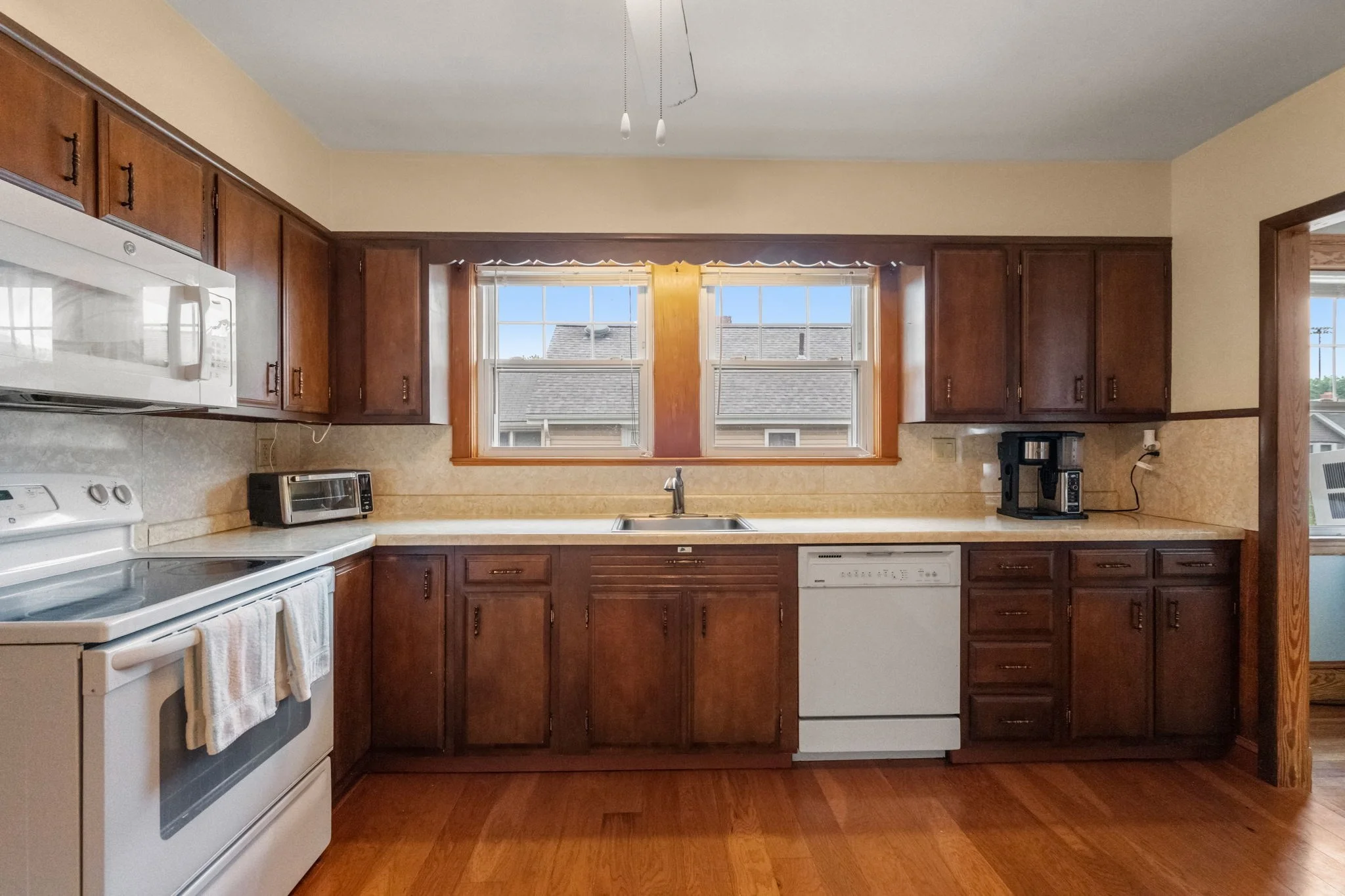 2 bed, 1 bath apartment for rent at 35 Trapelo St Unit 2, Brighton — photo 15 of 17