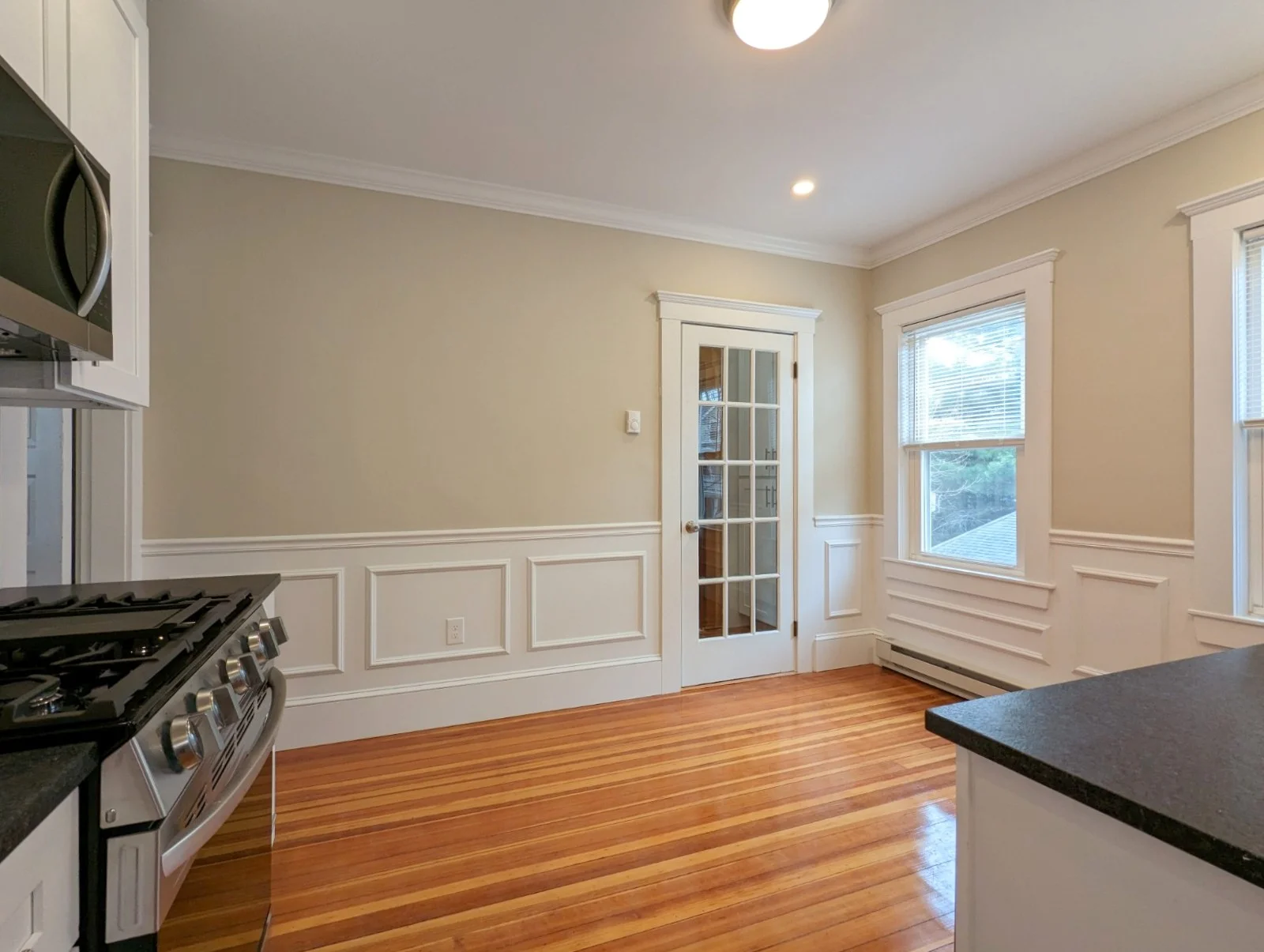 2.5 bed, 1 bath apartment for rent at 35 Trowbridge St Unit 35, Arlington — photo 5 of 29