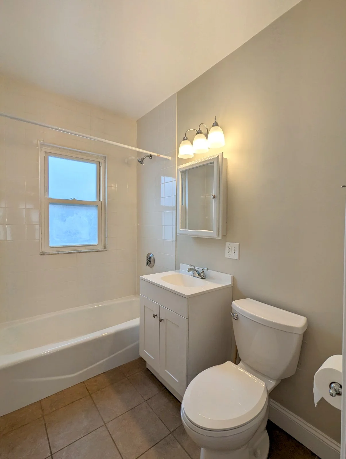 2.5 bed, 1 bath apartment for rent at 35 Trowbridge St Unit 35, Arlington — photo 25 of 29