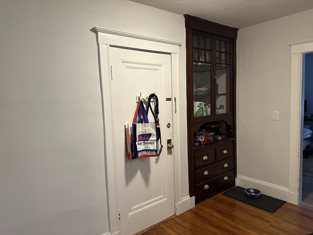 1 bed, 1 bath apartment for rent at 35 Tudor St Unit 2, Lynn — photo 6 of 20