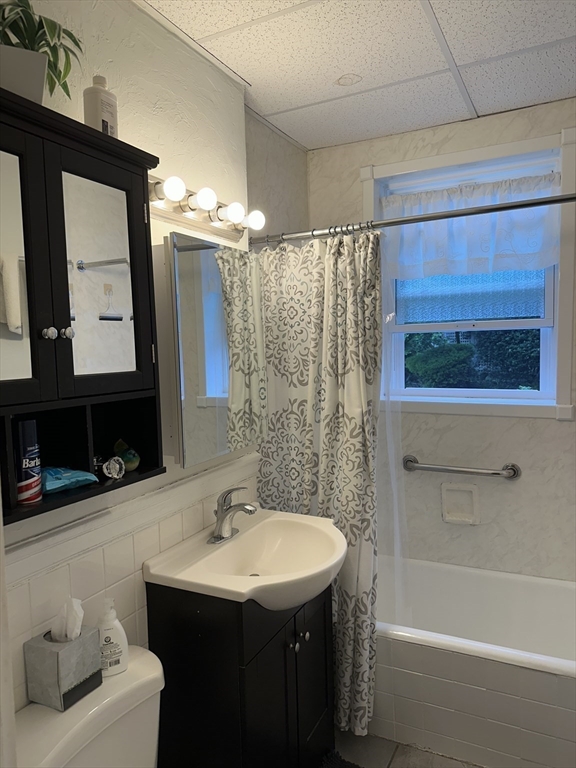 1 bed, 1 bath apartment for rent at 35 Tudor St Unit 2, Lynn — photo 4 of 20
