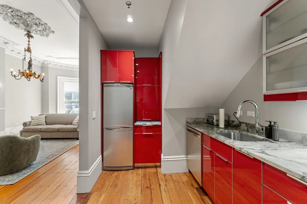1 bed, 1 bath apartment for rent at 35 Union Park Unit 3, South End — photo 11 of 38