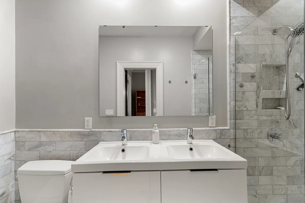 1 bed, 1 bath apartment for rent at 35 Union Park Unit 3, South End — photo 13 of 38